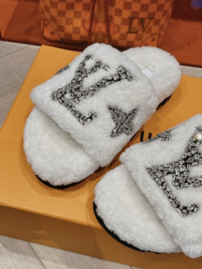 Louis Vuitton Slippers